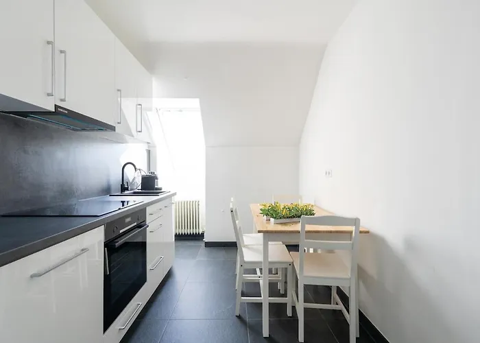 Modern Rooftop For Long Term *