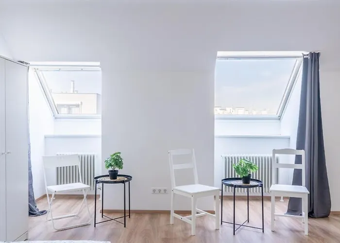 Modern Rooftop For Long Term *
